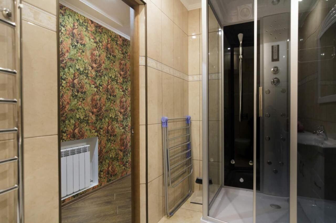 Apartment In Deribasovskay Street 20 敖德萨 外观 照片